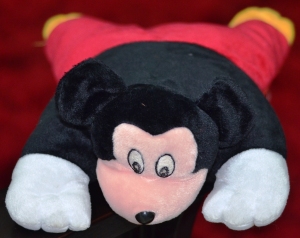 Boneka Bantal Mickey