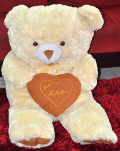 Boneka Beruang Love Coklat.
