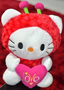 Boneka Hello Kitty Love